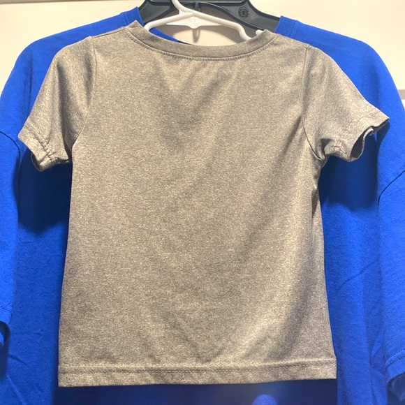 EUC LOT of 2x Boise State Broncos Short Sleeved Shirts Mom/Dad + Son/Daughter! - Picture 6 of 13